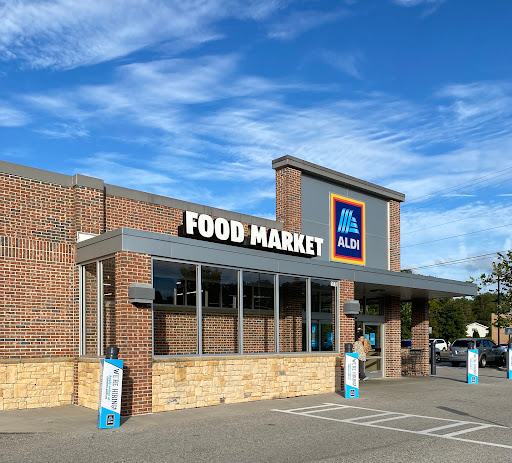 Supermarket «ALDI», reviews and photos, 111 Woodland Terrace E, Oak Ridge, TN 37830, USA