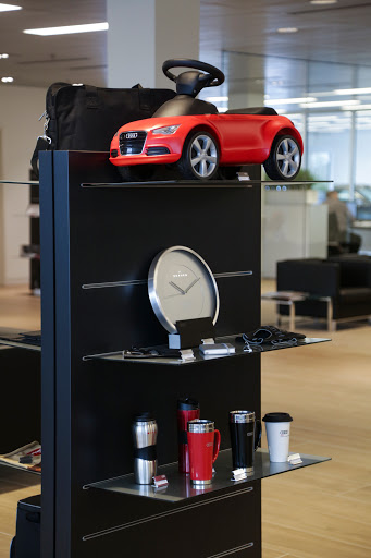 Audi Dealer «Audi Beaverton», reviews and photos, 13745 SW Tualatin Valley Hwy, Beaverton, OR 97005, USA