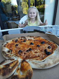 Plats et boissons du Pizzeria PIZZA et Basta à Uzès - n°3