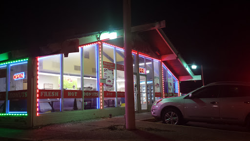 Donut Shop «USA Donuts», reviews and photos, 902 N Westmoreland Rd, Dallas, TX 75211, USA