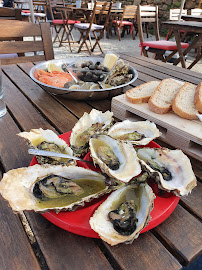 Plats et boissons du Restaurant Huitres Mahé Frères à Larmor-Baden - n°1