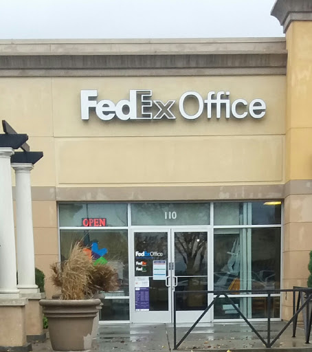 Print Shop «FedEx Office Print & Ship Center», reviews and photos, 8251 Bruceville Rd #110, Sacramento, CA 95823, USA