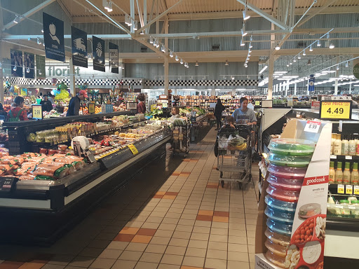 Grocery Store «Schnucks», reviews and photos, 6600 Clayton Rd, Richmond Heights, MO 63117, USA