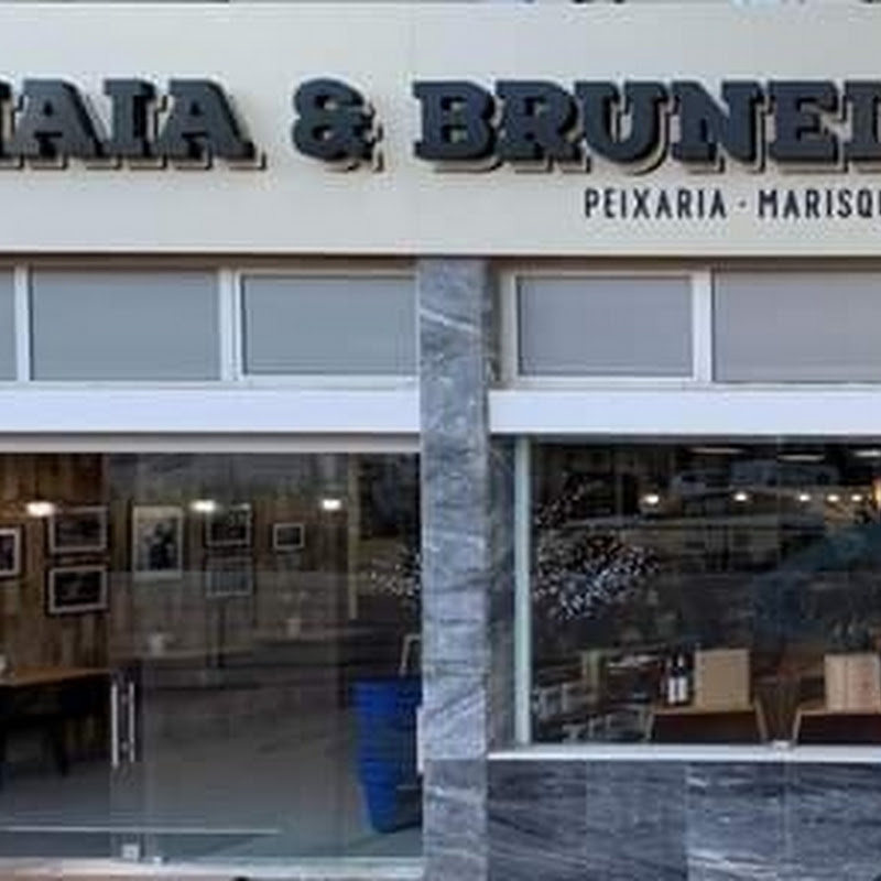 Fish and Seafood Restaurant - Maia & Bruneli