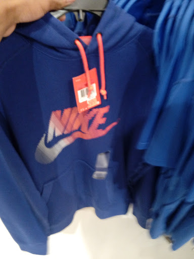Clothing Store «Nike Factory Store», reviews and photos, 5900 Sugarloaf Pkwy #528, Lawrenceville, GA 30043, USA