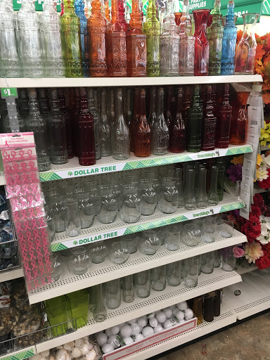 Dollar Store «Dollar Tree», reviews and photos, 152 Middle Neck Rd, Great Neck, NY 11021, USA