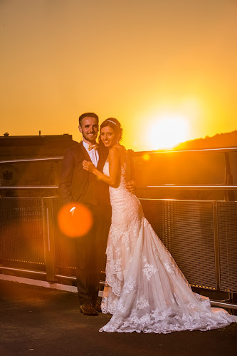 Comments and reviews of Safelight Weddings