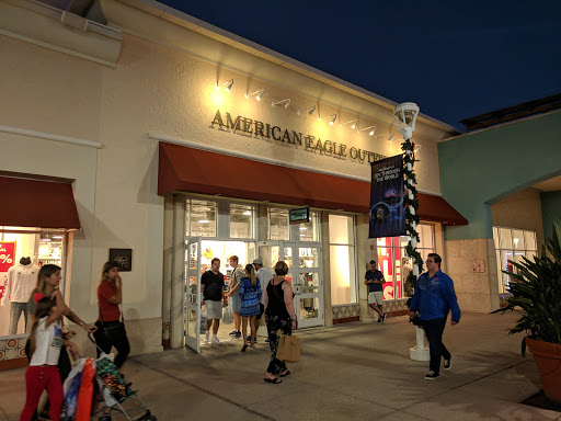 Clothing Store «AEO Factory Store», reviews and photos, 8200 Vineland Ave Suite 101, Orlando, FL 32821, USA