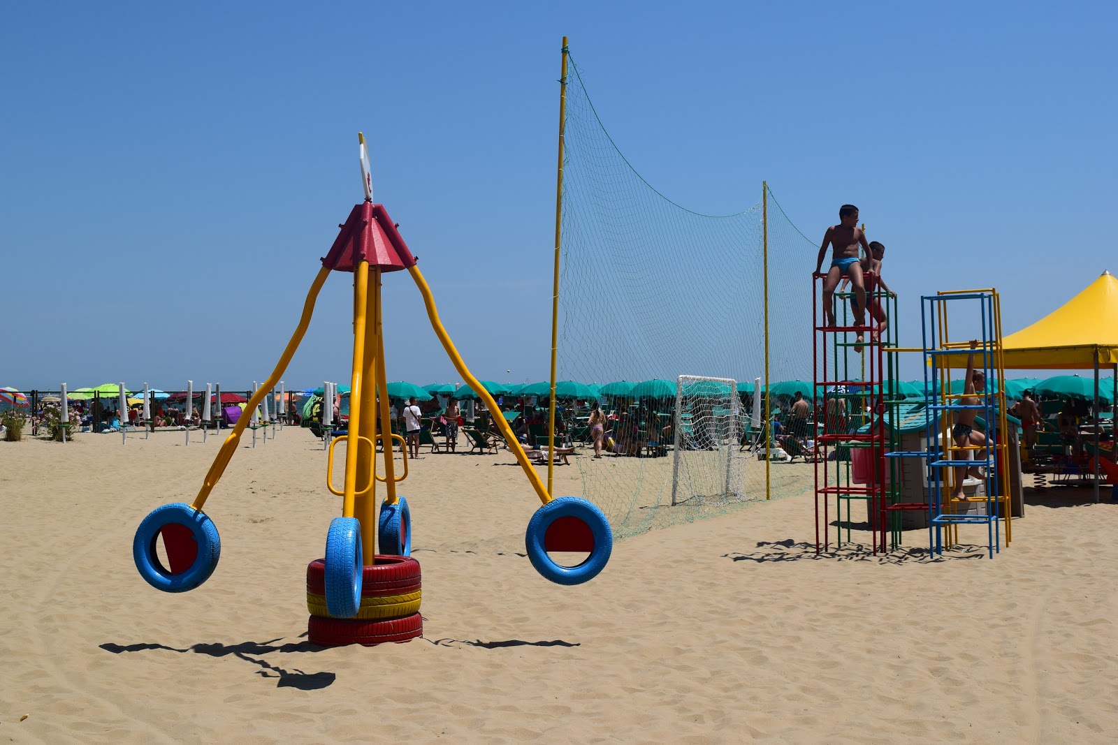Fotografie cu Siponto Beach cu drept și lung
