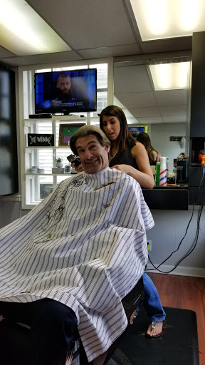 Barber Shop «Middletown Barber Shop», reviews and photos, 11603 Main St, Louisville, KY 40243, USA