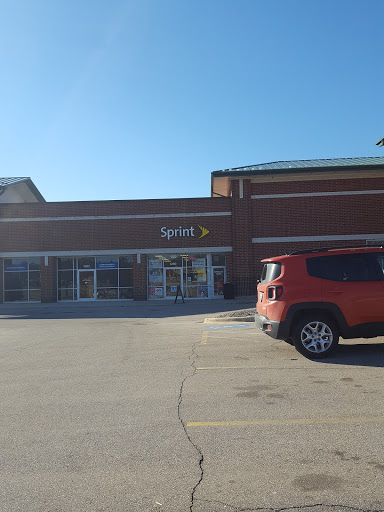 Sprint Store, 1290 N US Hwy 12, Fox Lake, IL 60020, USA, 