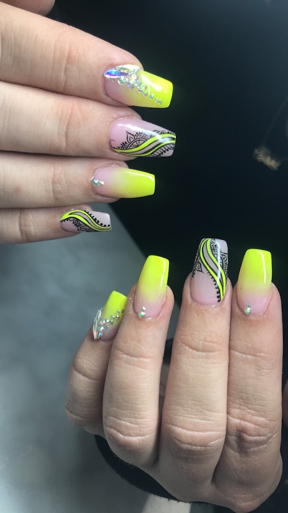 Nails at Taormina 19966