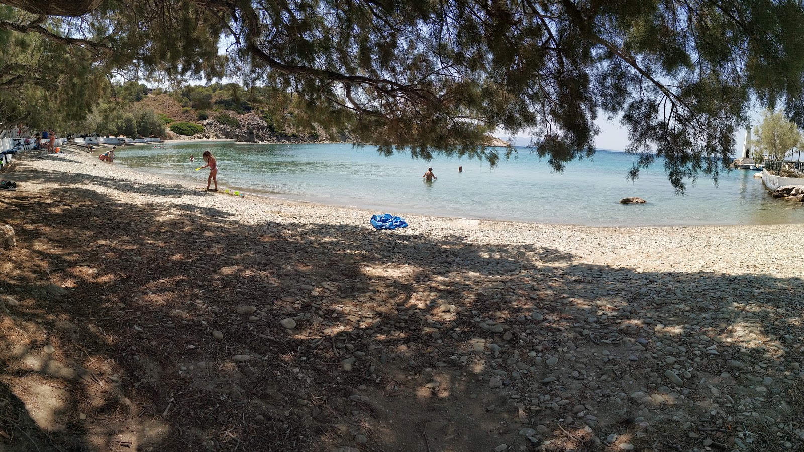 Patitiri beach'in fotoğrafı küçük koy ile birlikte