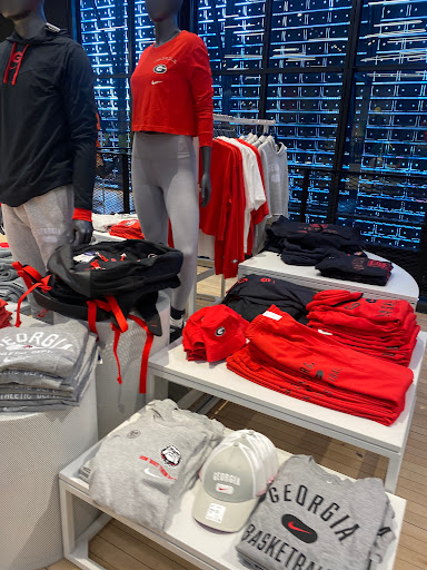 Clothing Store «Nike Lenox», reviews and photos, 3393 Peachtree Rd, Atlanta, GA 30326, USA