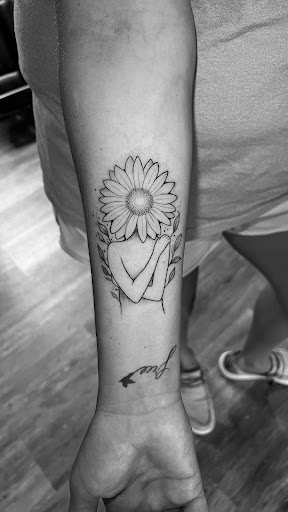 Explore rip dad tattoo ideas, creative tattoo ideas in Hartselle, available at Lumith