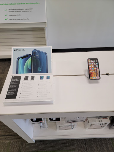 Cell Phone Store «Cricket Wireless Authorized Retailer», reviews and photos, 355 Quill Dr #110, Dawsonville, GA 30534, USA