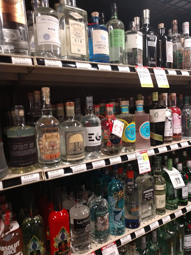 Wine Store «Luekens Liquors», reviews and photos, 4643 W Kennedy Blvd, Tampa, FL 33609, USA