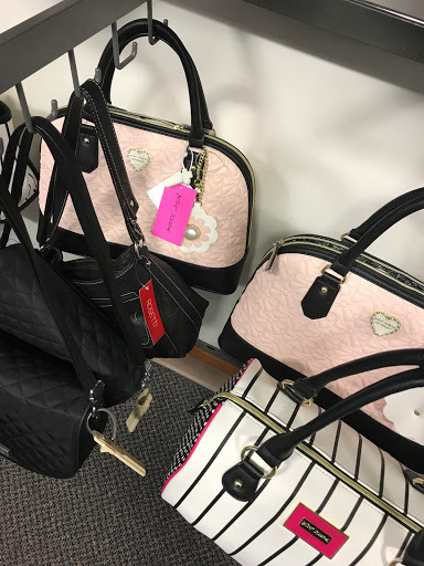 Clothing Store «Burlington Coat Factory», reviews and photos, 3662 W Camp Wisdom Rd, Dallas, TX 75237, USA