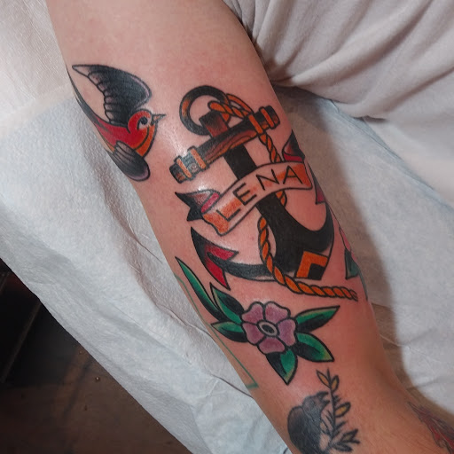 Tattoo Shop «Historic Tattoo», reviews and photos, 2001 SE 50th Ave, Portland, OR 97215, USA