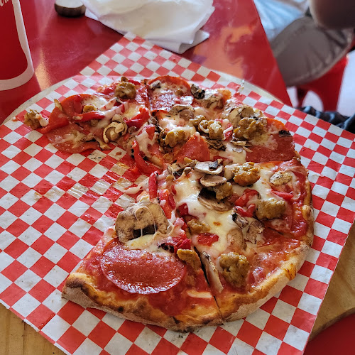 #1 best pizza place in Puyallup - Fat Zach's Pizza - Downtown Puyallup