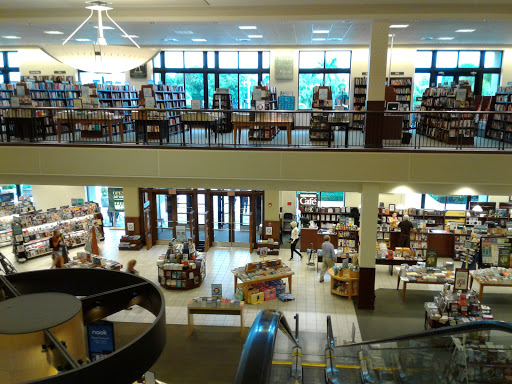 Book Store «Barnes & Noble Booksellers Boca Raton», reviews and photos, 1400 Glades Rd, Boca Raton, FL 33431, USA
