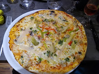 Plats et boissons du Pizzeria La Grotte à Rostrenen - n°3