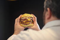 Photos du propriétaire du Restaurant de hamburgers Un burger dans la cuisine - Saint Jean - n°9