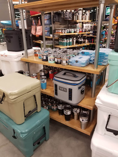 Camping Store «REI», reviews and photos, 350 Independence Blvd, Virginia Beach, VA 23462, USA