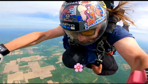 Skydiving Center «Cleveland Skydiving Center», reviews and photos, 15199 Grove Rd, Garrettsville, OH 44231, USA