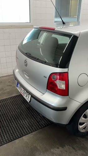 Recenze na Automyčka Globus - ruční mytí a čištění interiérů vozidel v Plzeň - Automyčka