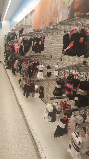 Clothing Store «Ross Dress for Less», reviews and photos, 13855 Outlet Dr, Silver Spring, MD 20904, USA