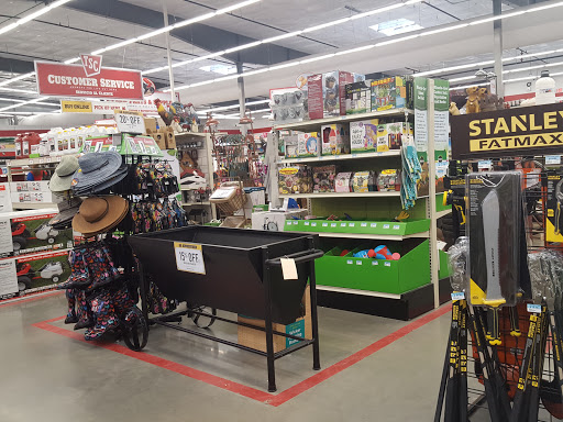 Home Improvement Store «Tractor Supply Co.», reviews and photos, 1303 North Exchange Dr, Saratoga Springs, UT 84045, USA