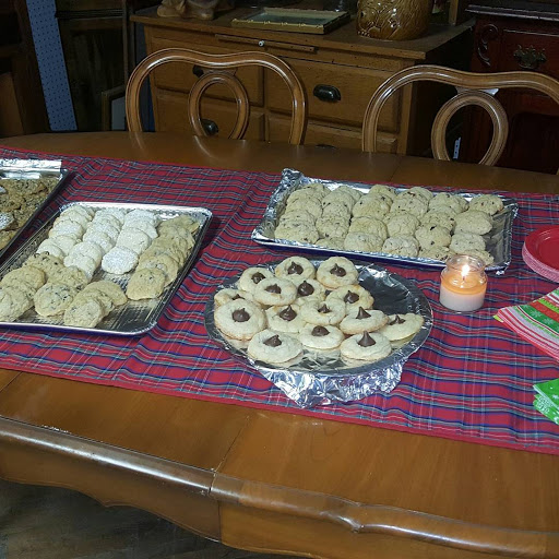 Antique Furniture Store «Useful Things Antiques & Collectibles Store», reviews and photos, 11 Crenshaw Ln, Coxs Creek, KY 40013, USA