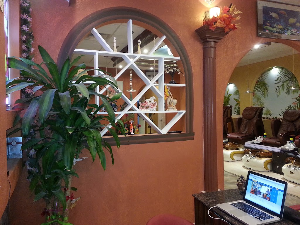 Hobart Nails & Spa 46342
