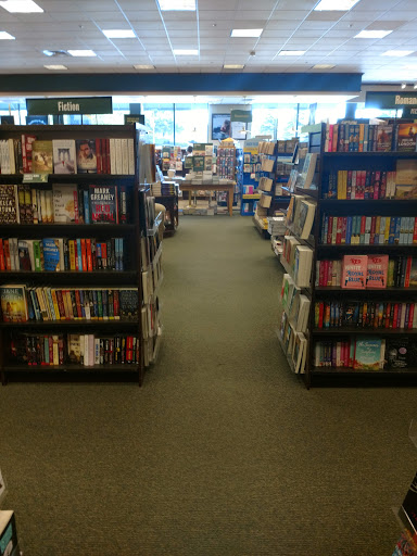 Book Store «Barnes & Noble», reviews and photos, 200 S Gary Ave, Bloomingdale, IL 60108, USA