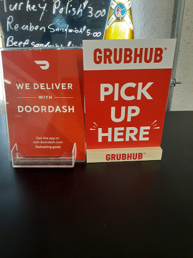 Convenience Store «Shotz Convenience Store», reviews and photos, 2900 E 27th St, Kansas City, MO 64127, USA