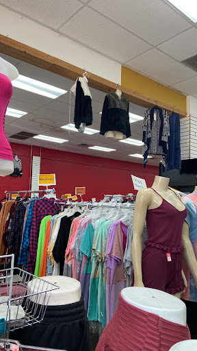 Clothing Store «Top Fashion Y Wholesale», reviews and photos, 11526 Harry Hines Blvd Suite 109, Dallas, TX 75229, USA