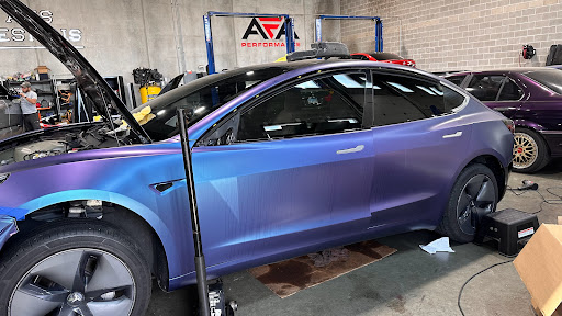 ROMEO’S Window Tinting & full car detailing en Clarendon Hills