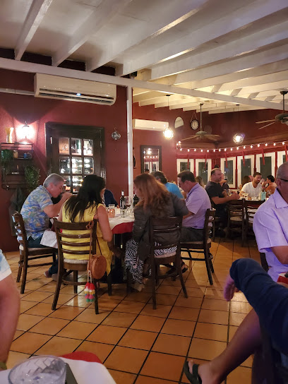Cafe de la Plaza - 36J2+PWC, Humacao, 00791, Puerto Rico