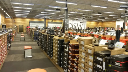 Shoe Store «DSW Designer Shoe Warehouse», reviews and photos, 25 Hazard Ave, Enfield, CT 06082, USA