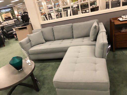 Furniture Store «Raymour & Flanigan Furniture and Mattress Store», reviews and photos, 641 Connecticut Ave, Norwalk, CT 06854, USA