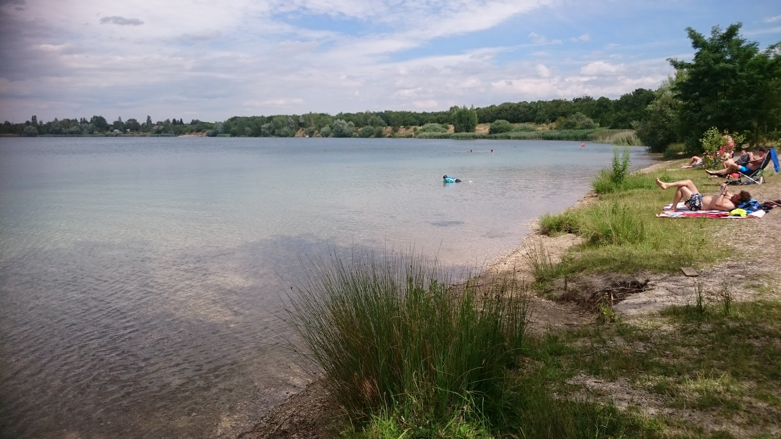 Fotografie cu Strandbad Markranstadt cu o suprafață de pietricel alb fin