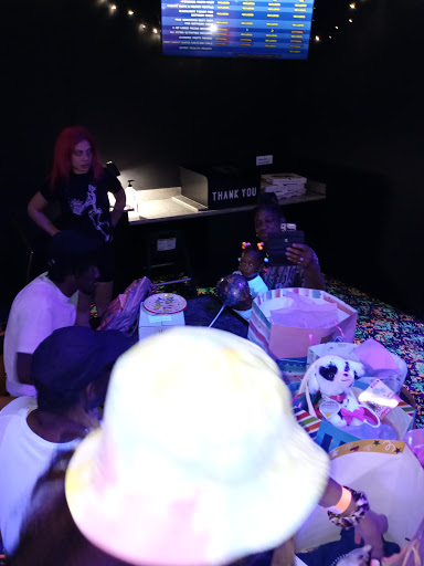 Bowling Alley «Pines Plaza Bowling Lanes», reviews and photos, 1130 Perry Hwy, Pittsburgh, PA 15237, USA