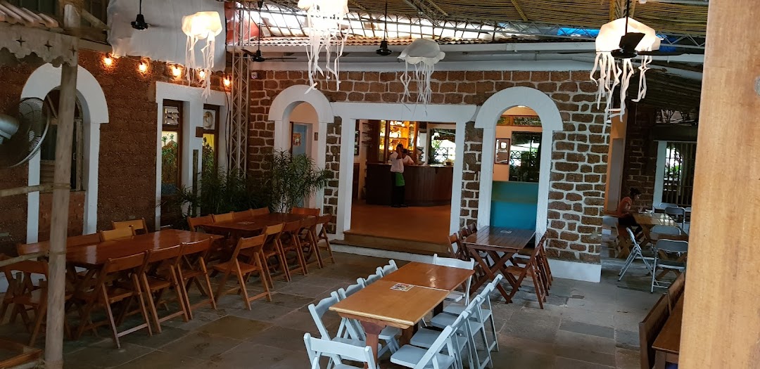 Cavala Seaside Resort, Restaurant & Bar