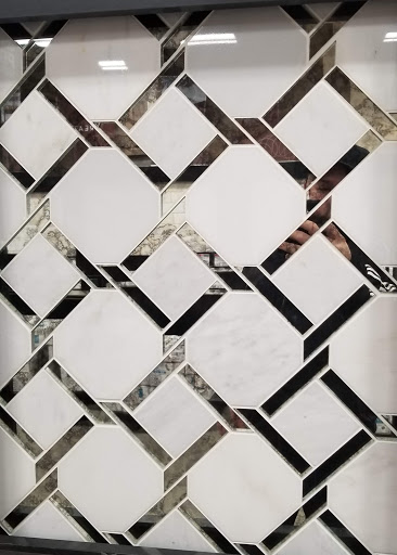 Shopping Mall «Southpoint Shopping Center», reviews and photos, E Palatine Rd & Rand, Arlington Heights, IL 60004, USA