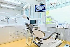 Rakshit Dental Clinic image