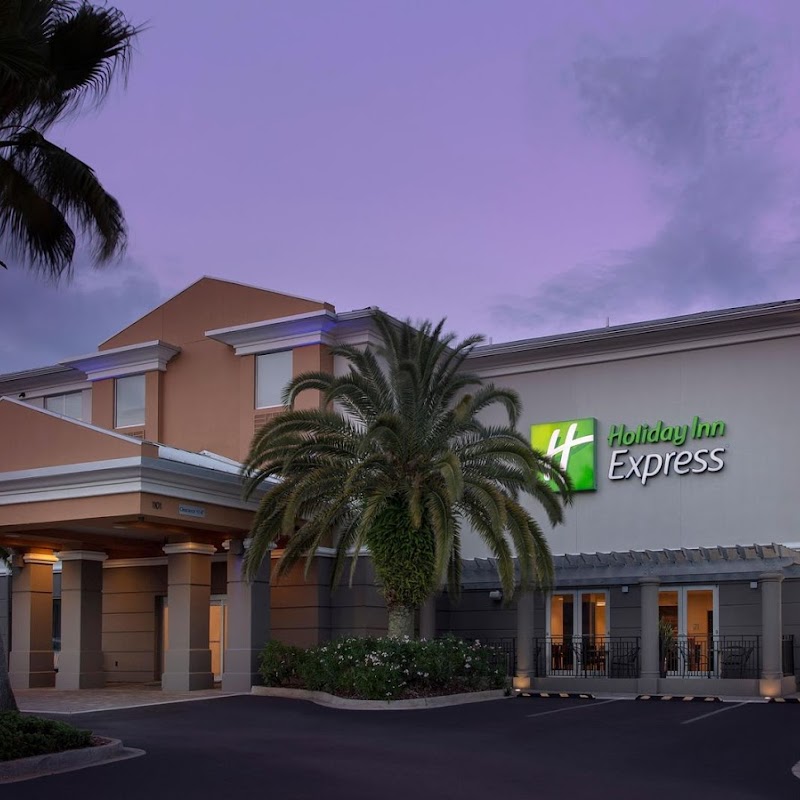 Holiday Inn Express Jacksonville Beach, an IHG Hotel