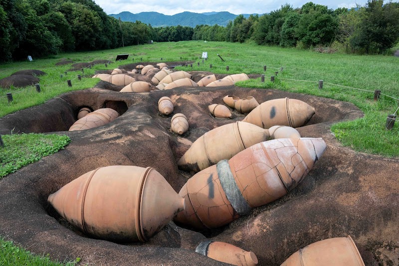 吉野ヶ里遺跡 甕棺墓列（北）