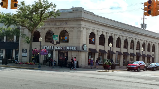 Coffee Shop «Starbucks», reviews and photos, 300 S Main St, Royal Oak, MI 48067, USA