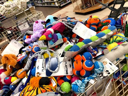 Home Goods Store «Christmas Tree Shops», reviews and photos, 28-34 Broadway, Lynnfield, MA 01940, USA